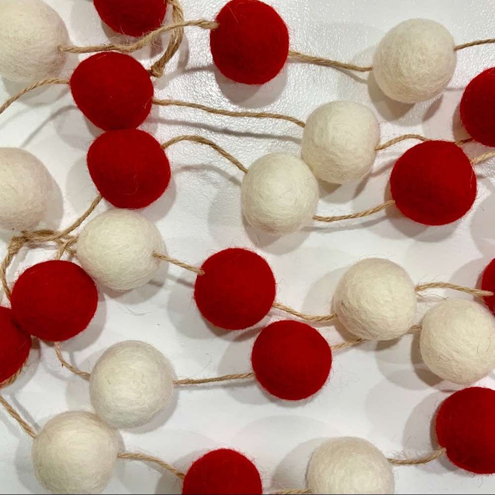 🎄Vintage Christmas Decoration Wool Felt Balls🎄